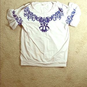 White shirt with shoulder holes cute blue gems